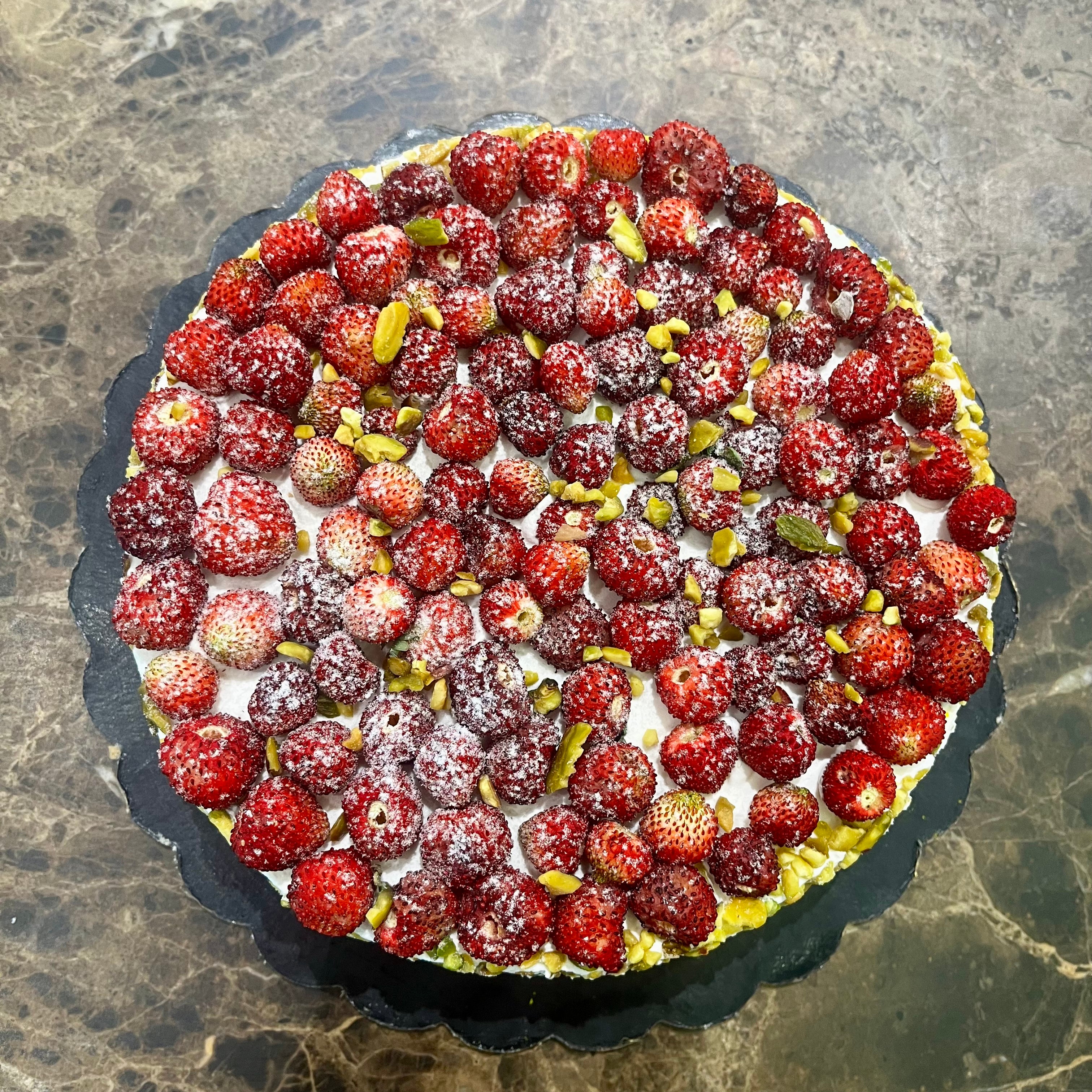 Crema chantilly e Fragoline 🛵 - Pasticceria Ottagono - Torta di pasticceria classica - sicilia - shop - dolci - siciliani