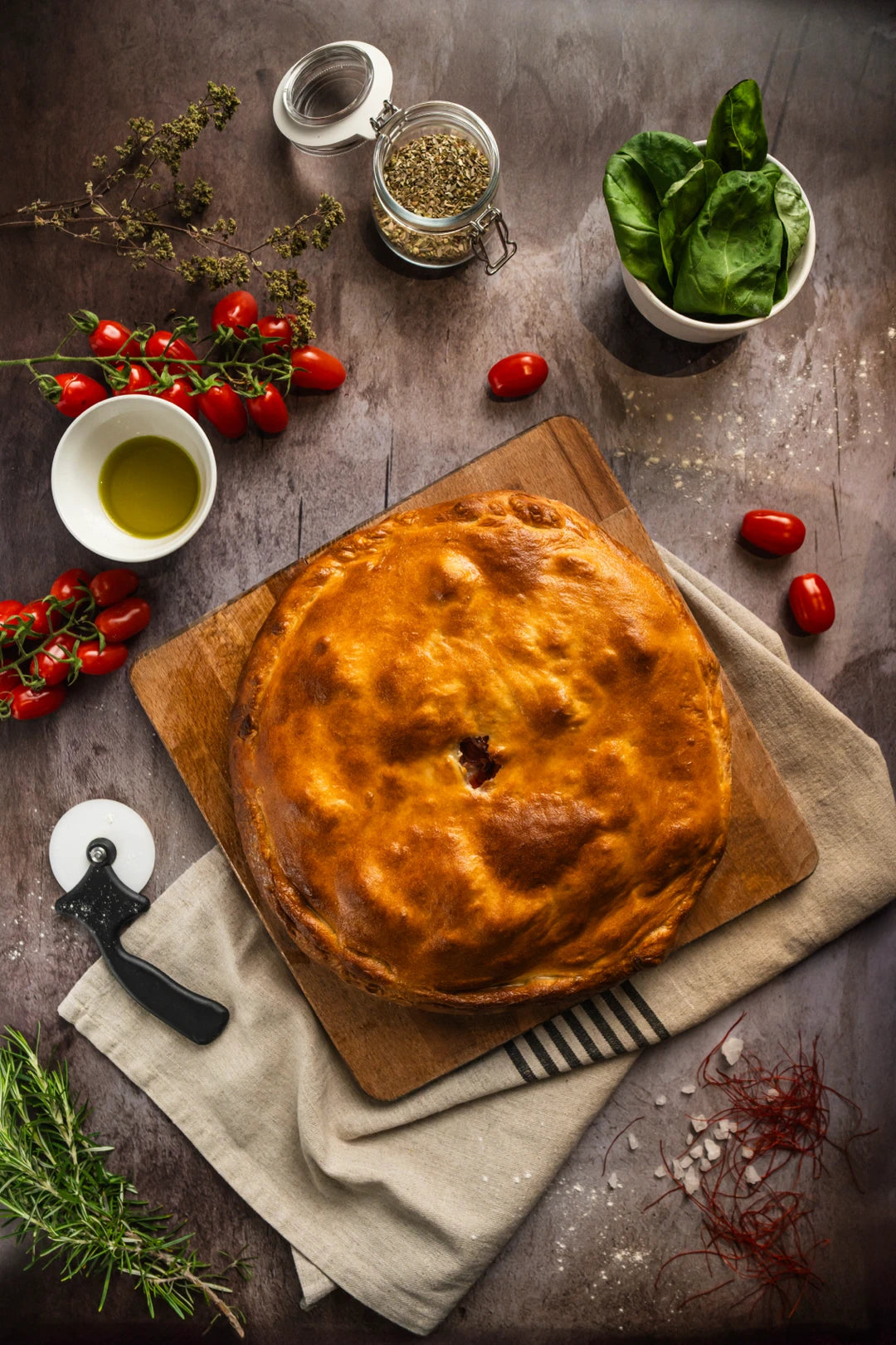 Scacciata Catanese 🇮🇹❄️ - Pasticceria Ottagono - Scacciata Catanese - antica ricetta - sicilia - shop - dolci - ottagono - mascalucia