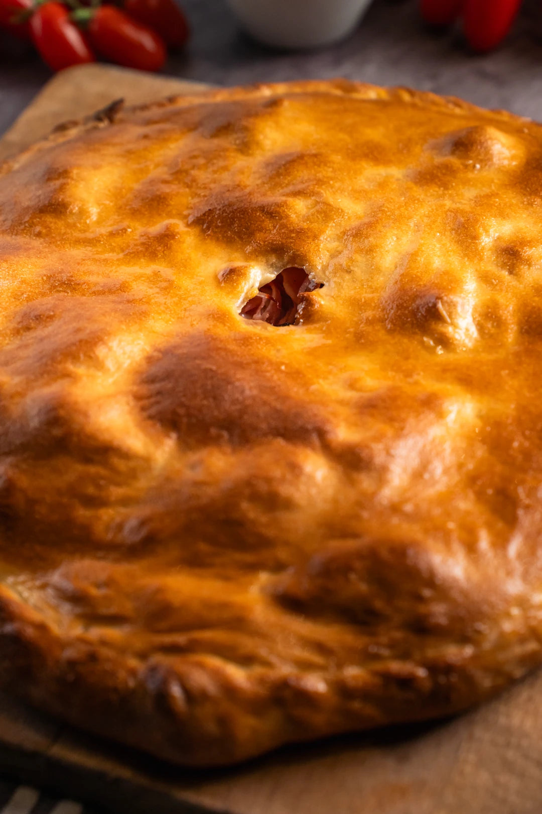 Scacciata Catanese 🇮🇹❄️ - Pasticceria Ottagono - Scacciata Catanese - antica ricetta - sicilia - shop - dolci - ottagono - mascalucia