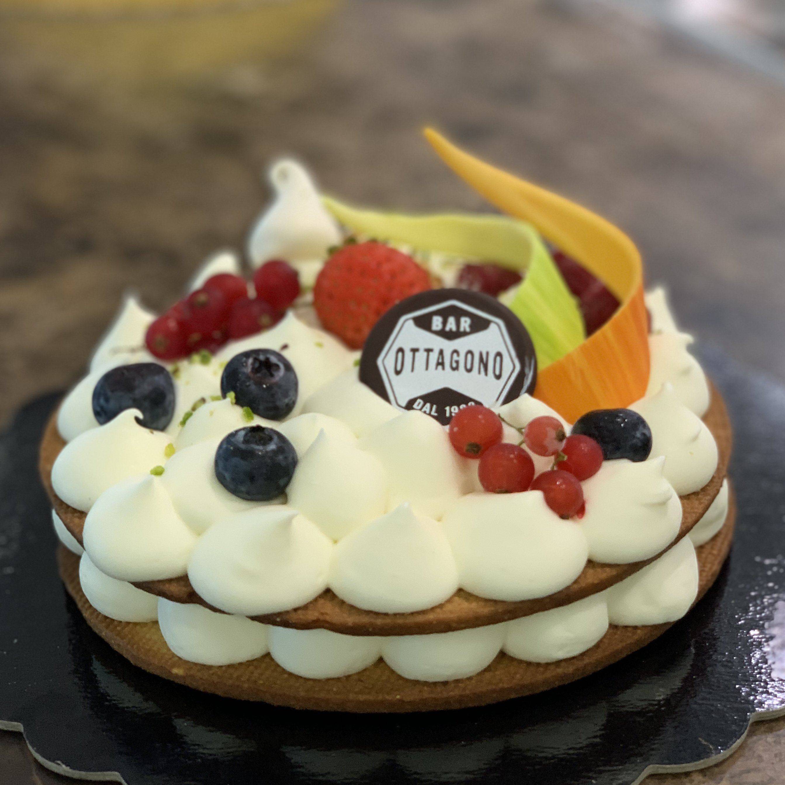 Torte in Pasticceria Classica - Ottagono - Pasticceria dal 1983 - Torta di pasticceria classica - sicilia - catania - online