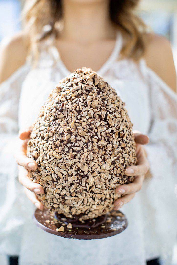 Uovo di Pasqua artigianale - EDIZIONE LIMITATA (Spedizioni ๐) Uovo di Pasqua artigianale decorato a mano Ottagono - Pasticceria dal 1983 Pralinato Nocciole (sorpresa Swarovski) Cioccolato Fondente Caffarel mascalucia_catania_vendita_online