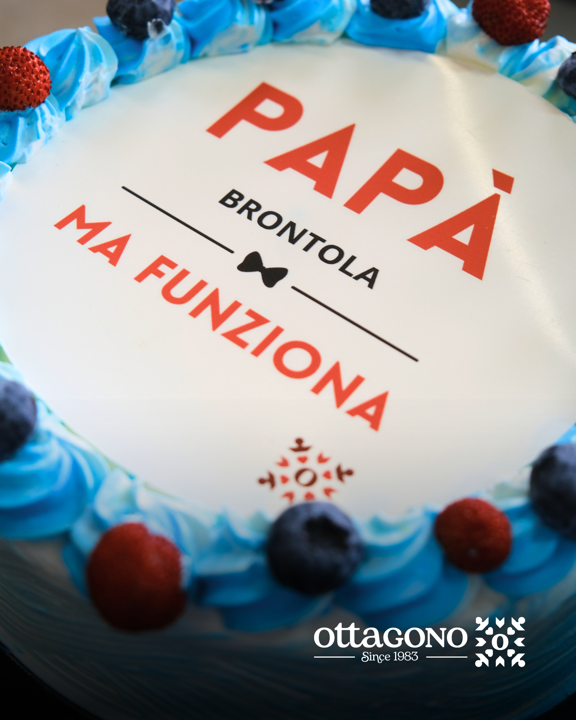 Mother's Day - Cakes with hand decorated symbol 🛵